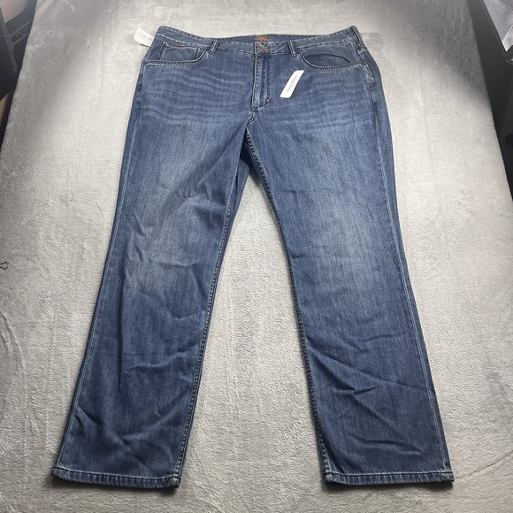 Tommy Bahama Jeans Dallas Authentic Cut Medium Vintage Wash 44x32 NWT - Picture 1 of 11